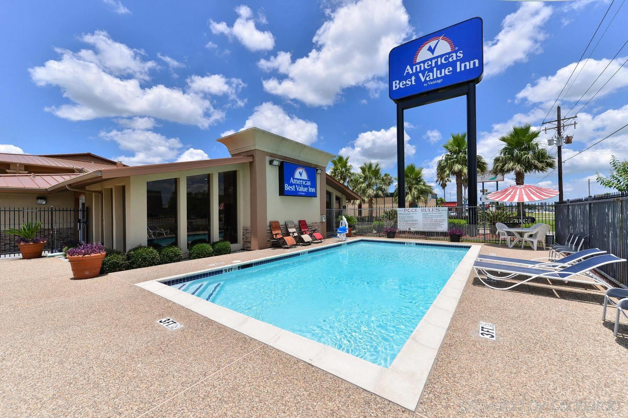 Americas Best Value Inn Angleton Exteriér fotografie