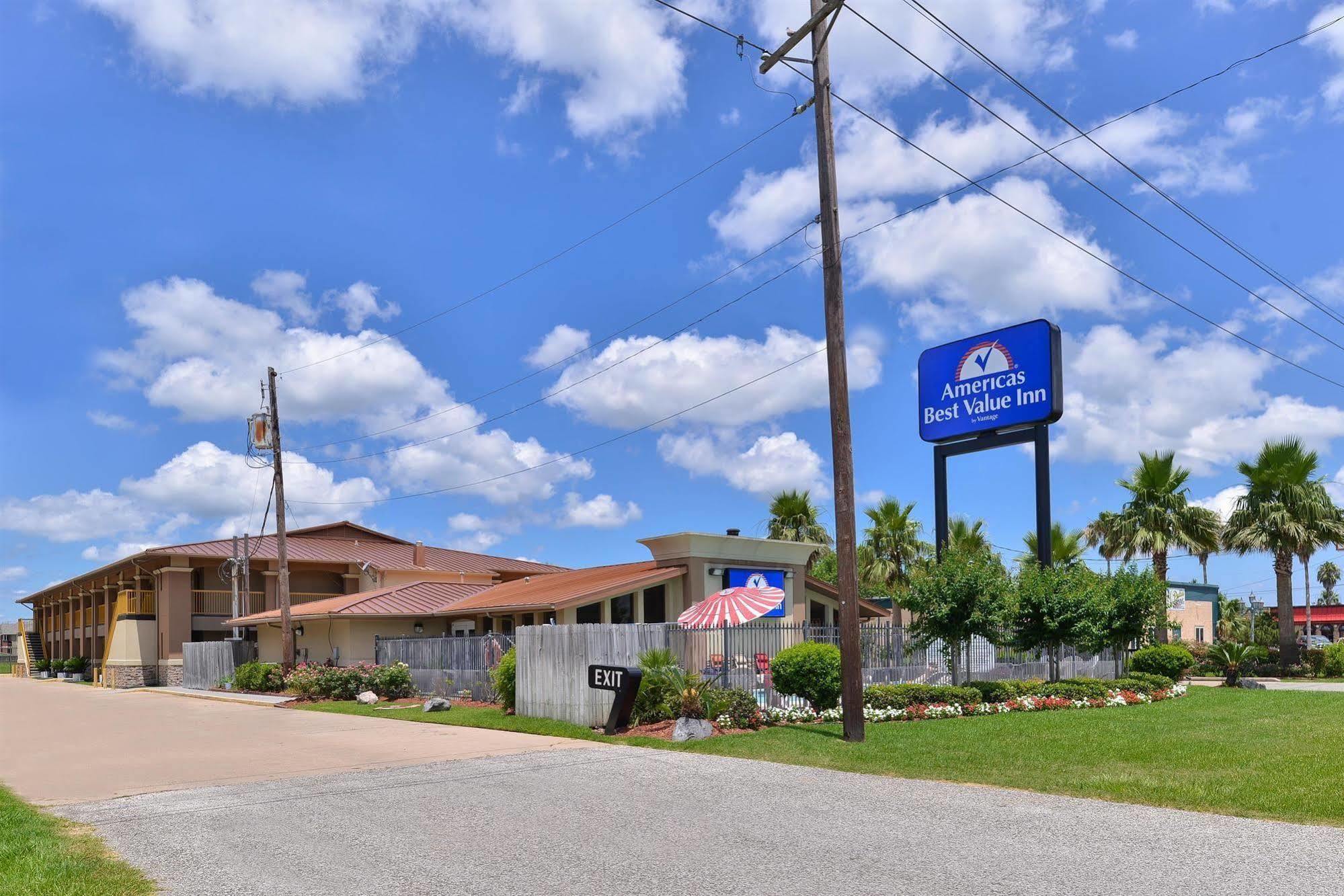 Americas Best Value Inn Angleton Exteriér fotografie